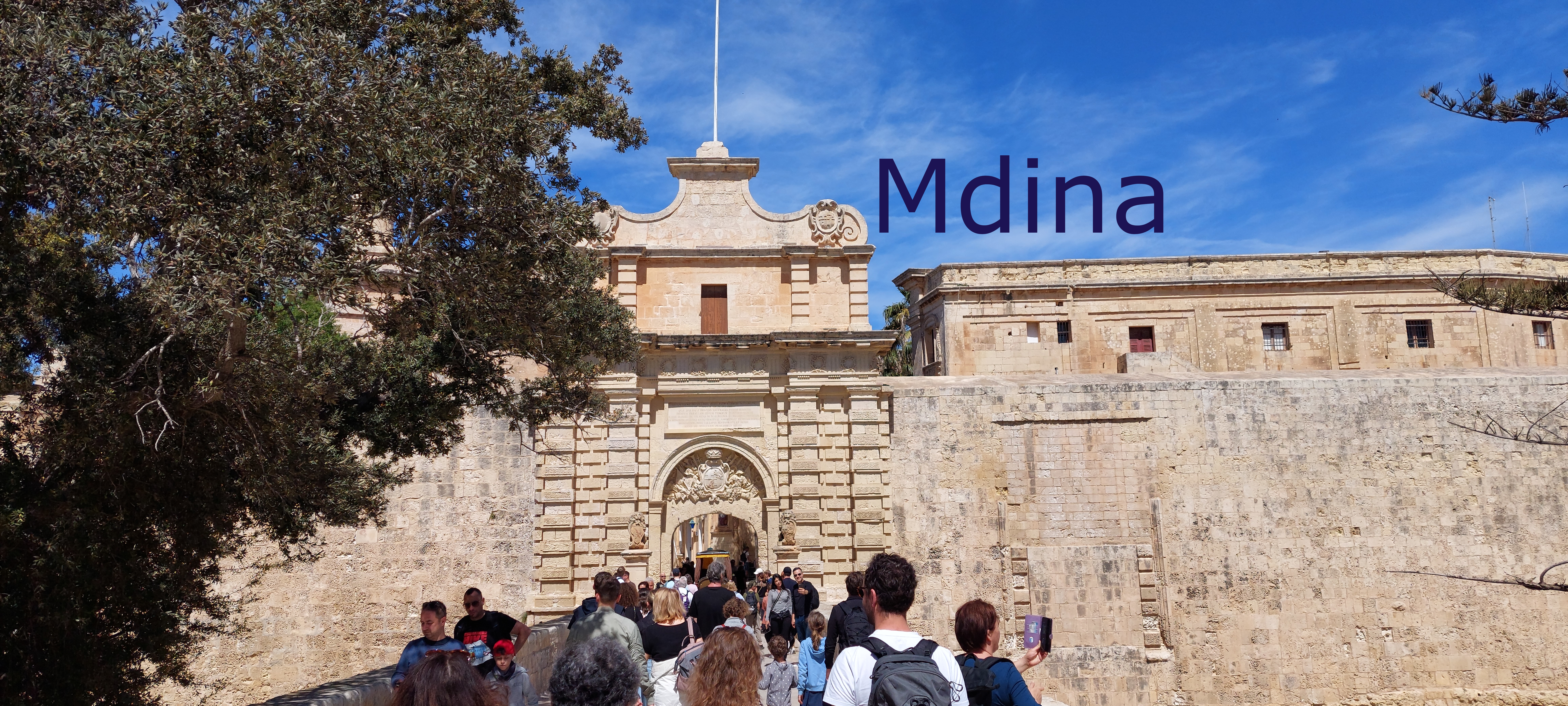 Mdnia; city gate; Malta; travel